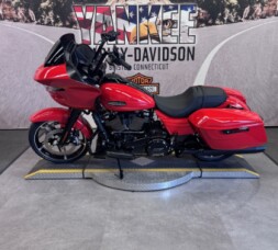 2026 FLTRX Road Glide® thumb 0
