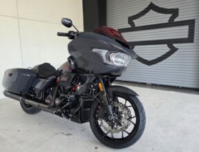 2026 Harley-Davidson® CVO Road Glide ST Inferno Gray thumb 2