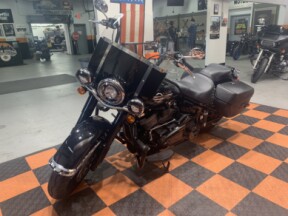2019 Harley-Davidson Heritage Classic 114 FLHCS thumb 0