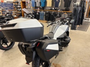 2026 BMW Motorrad R 1300 RT Alpine White 3 thumb 2