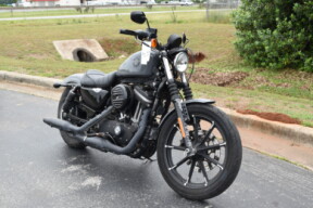 2022 Harley-Davidson® Iron 883™ XL883N thumb 3