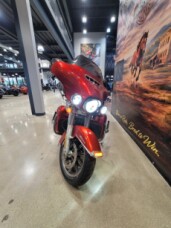 2014 Harley-Davidson® Electra Glide® Ultra Classic® Candy Orange FLHTCU thumb 1