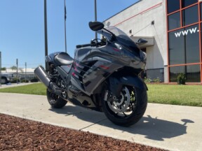  2022 NINJA ZX-14 thumb 2