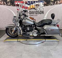 2017 FLHR Road King® thumb 0