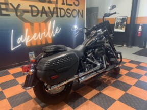 2019 Harley-Davidson Heritage Classic 114 FLHCS thumb 3