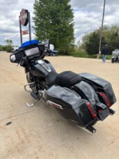 Harley-Davidson® Street Glide® 2026 FLHX Midnight Ember Chrome Trim thumb 1