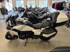2026 BMW Motorrad R 1300 RT Alpine White 3 thumb 3