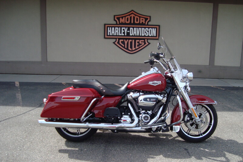 2021 Harley-Davidson® Road King® Billiard Red