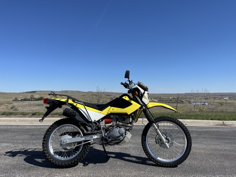 2015 Suzuki DR200S 