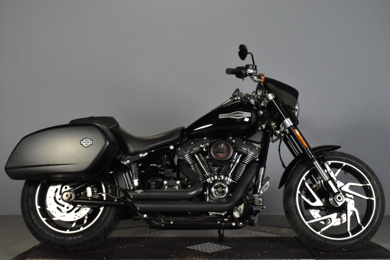2019 Harley-Davidson® Sport Glide™ FLSB