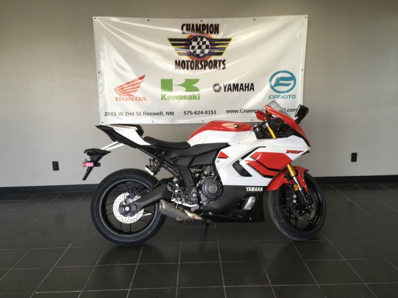 YZF-R7