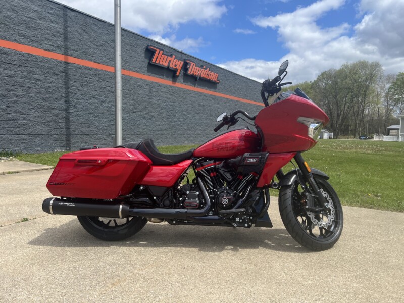 2025 Harley-Davidson® CVO™ Road Glide™ ST Rally Red