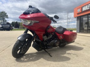 2025 Harley-Davidson® CVO™ Road Glide™ ST Rally Red thumb 1