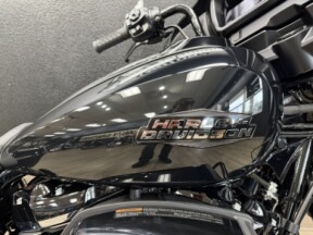 2026 Harley-Davidson® Street Glide® thumb 2