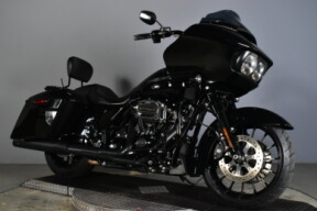 2019 Harley-Davidson® Road Glide® Special FLTRXS thumb 2