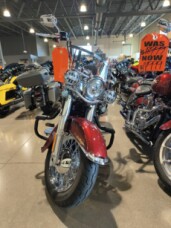 2023 Harley-Davidson® Heritage Classic Heirloom Red Fade thumb 3