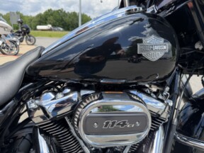 2023 Harley-Davidson® Street Glide® Special Vivid Black thumb 0