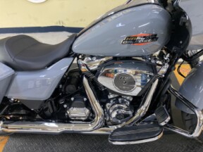 2026 Harley-Davidson® Road Glide® Dark Billiard Gray Chrome Trim FLTRX thumb 3