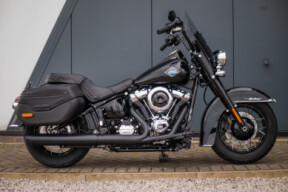 2025 Harley-Davidson Heritage Classic thumb 2