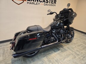 2026 Harley-Davidson® Road Glide® Vivid Black Black Trim  FLTRX thumb 3