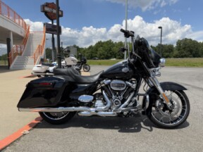 2023 Harley-Davidson® Street Glide® Special Vivid Black thumb 2