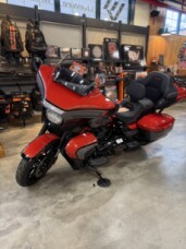 Harley-Davidson® CVO Street Glide Limited 2026 FLHXLSE 34604643 CITRUS HEAT thumb 0