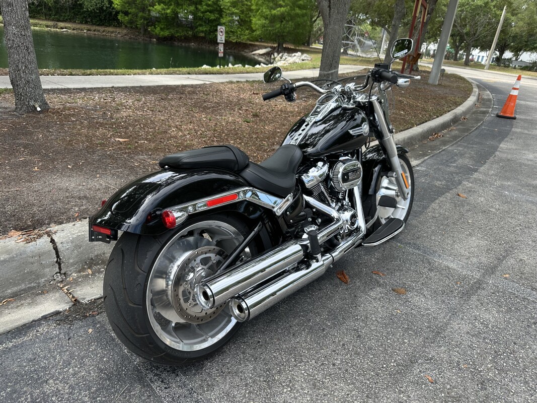 2024 Harley-Davidson® Fat Boy® 114 Billiard Gray, photo 8