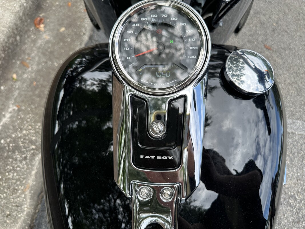 2024 Harley-Davidson® Fat Boy® 114 Billiard Gray, photo 13