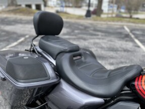 FLHXSE 2020 CVO™ Street Glide® thumb 1