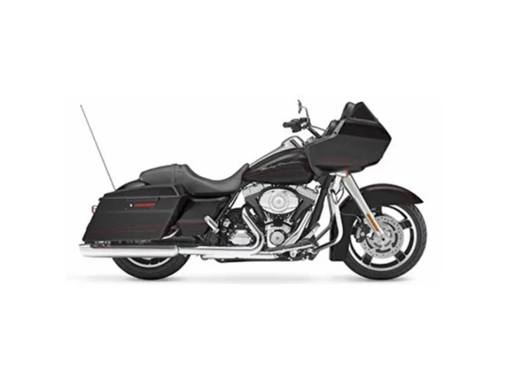 2013 Harley-Davidson® Road Glide® Custom Black