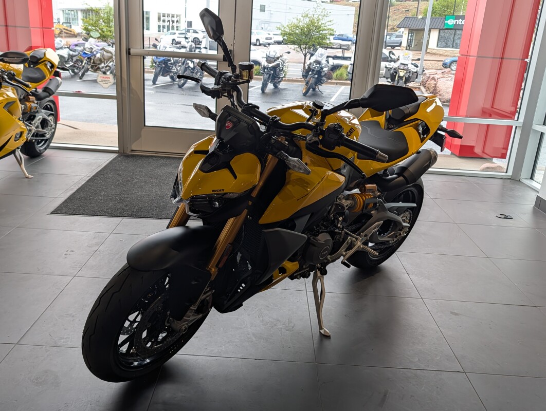 2026 Ducati Streetfighter V2S, photo 7