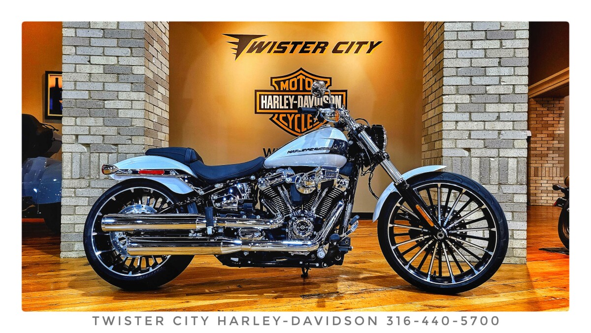 2022 Harley-Davidson® Iron 883™, XL883N | Twister City Harley
