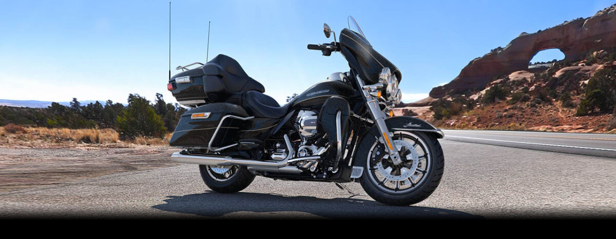 Harley-Davidson® Street Glide® 2025 FLHX T36-25 Brilliant Red