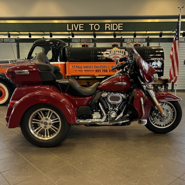 2021 Harley-Davidson Tri Glide Ultra FLHTCUTG