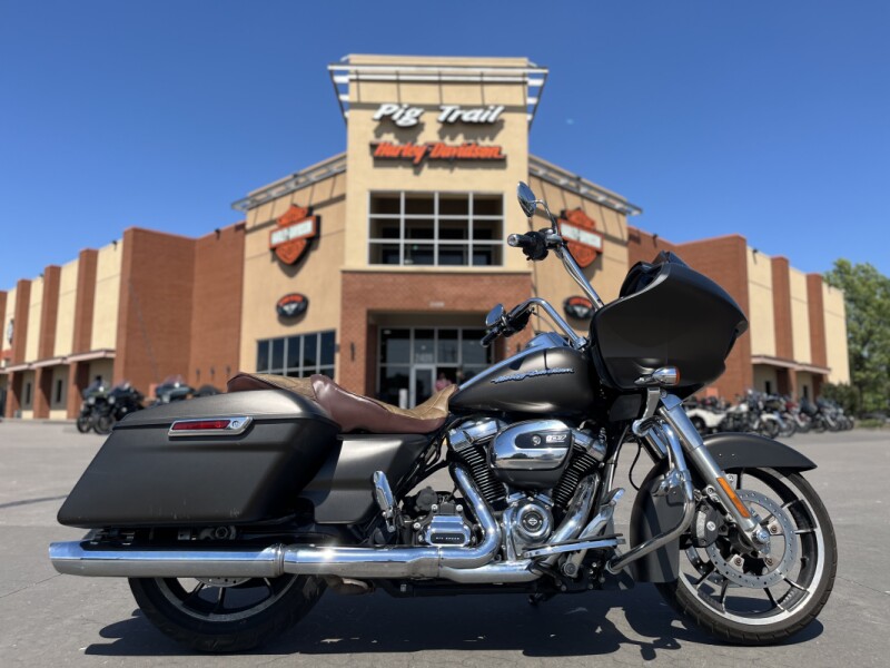 2020 Harley-Davidson® FLTRX Road Glide® RVR RCK GRY DNM 620461