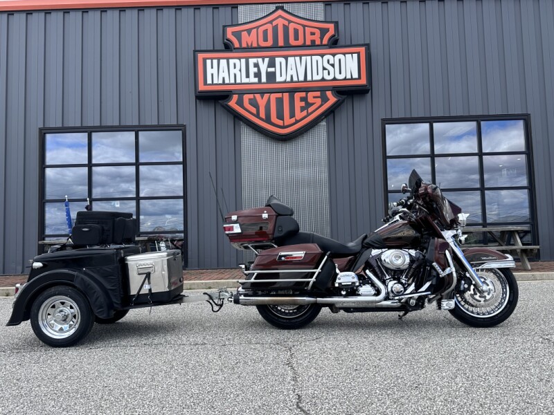 2009 Harley-Davidson® Electra Glide® Ultra Classic® Two-Tone Light Candy Root Beer/Dark Candy Root B