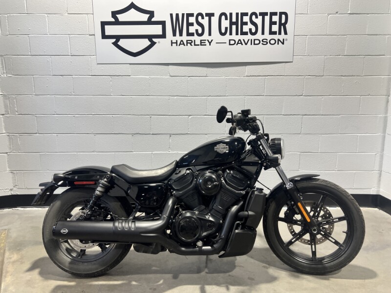 2025 Harley-Davidson® Nightster® Vivid Black  RH975