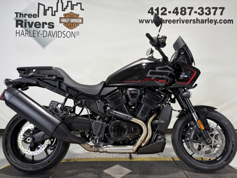 2026 Harley-Davidson® Pan America® 1250 ST Vivid Black Black Cast Wheels + ADR