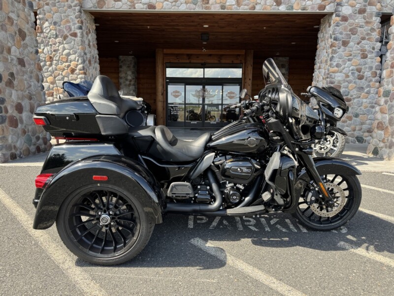 FLHTCUTG 2025 Tri Glide® Ultra