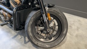 2022 Harley-Davidson® Sportster® S Vivid Black thumb 3