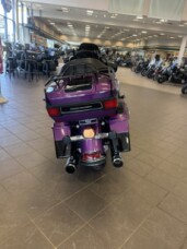 2011 Harley-Davidson Electra Glide Ultra Classic FLHTCU thumb 0