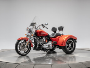 2017 Harley-Davidson FLRT Freewheeler in Laguna Orange. thumb 0