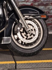 Harley-Davidson® Electra Glide® Ultra Classic® 2008 FLHTCU BLACK W/PINSTRIPE thumb 1