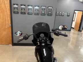 2025 Harley-Davidson® Street Bob® Vivid Black w/Laced Wheels thumb 0
