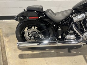 2026 Harley-Davidson® Street Bob® Vivid Black Chrome Cast Wheels FXBB thumb 0