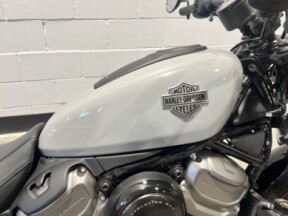 2024 Harley-Davidson® Nightster® Billiard Gray  RH975 thumb 3