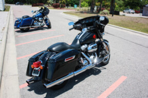 2020 Harley-Davidson® Electra Glide® Standard FLHT thumb 2