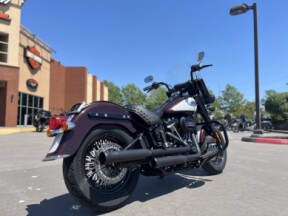 2020 Harley-Davidson® FLHCS Heritage Classic 114 Billiard Red/Vivid Black 066586 thumb 2