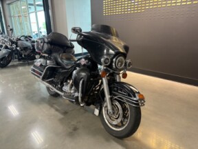 2007 Harley-Davidson® Electra Glide® Ultra Classic® BLACK thumb 3