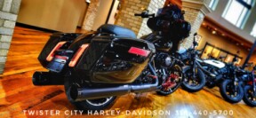 2025 Harley-Davidson® Street Glide®, FLHX thumb 1